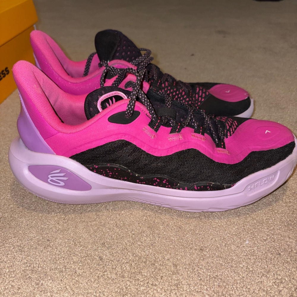 2024 Curry Flow 11 “Girl Dad”